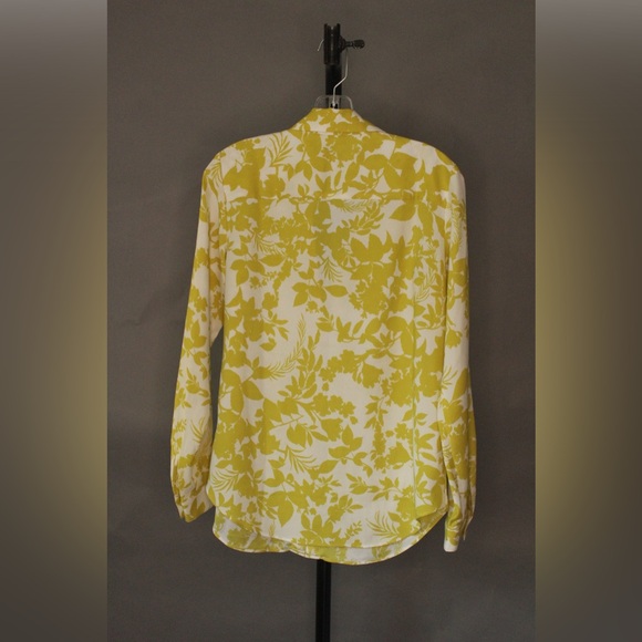 Ann Taylor Floral Button Down - Picture 3 of 3